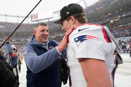 Patriots coach has positive update on Drake Maye’s shoulder injury