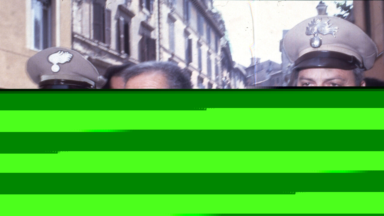 La Camera approva la giornata per Tortora, polemica sulle astensioni