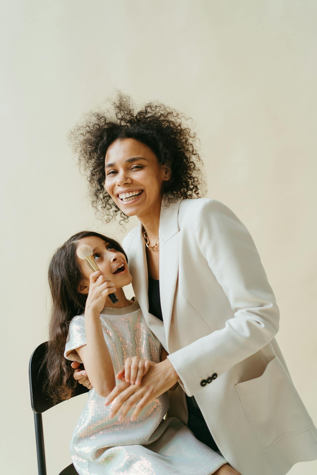 Real-Life Style for Parents: Practical Fashion Choices That Make Everyday Outfits Look Effortless