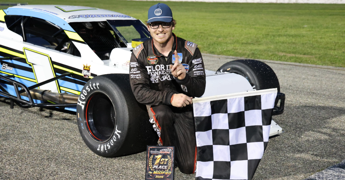 Thompson Notes: Bryan Narducci Tops Sunoco Modified Feature; Kevin Davis Wins In SK Light Mod