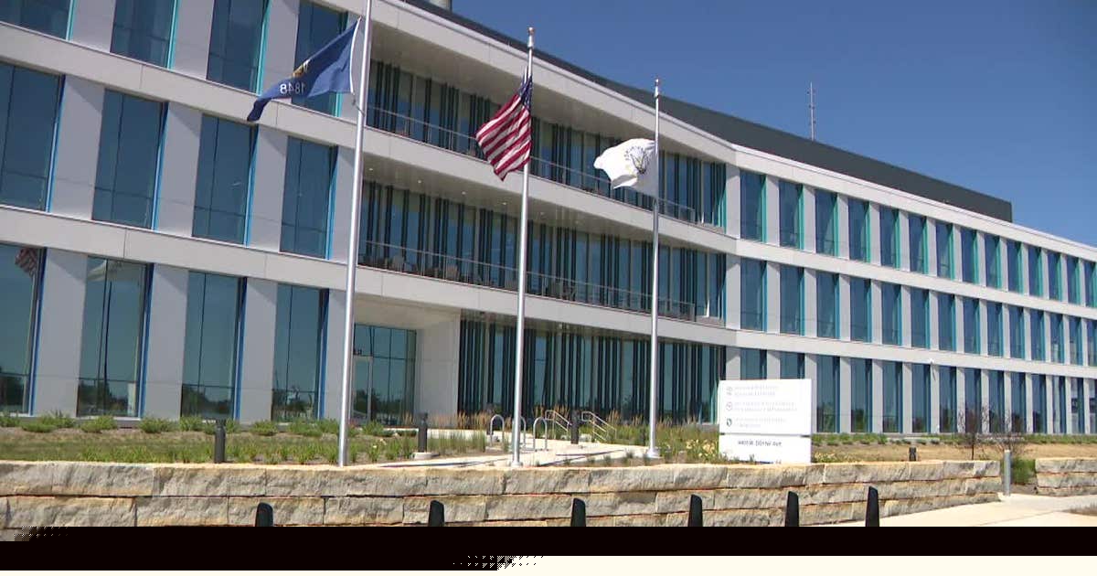 New Milwaukee Crime Lab opens, accredited and processing evidence