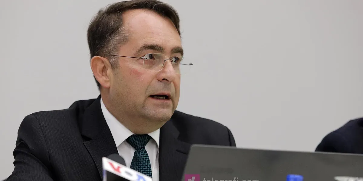 Peci: Në Kosovë qeverisje legale kanë vetëm komunat, jemi shndërruar në bashkësi komunash