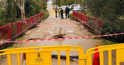 El Ayuntamiento de Jimena corta el Puente del Dorado por los daños del temporal en uno de sus accesos