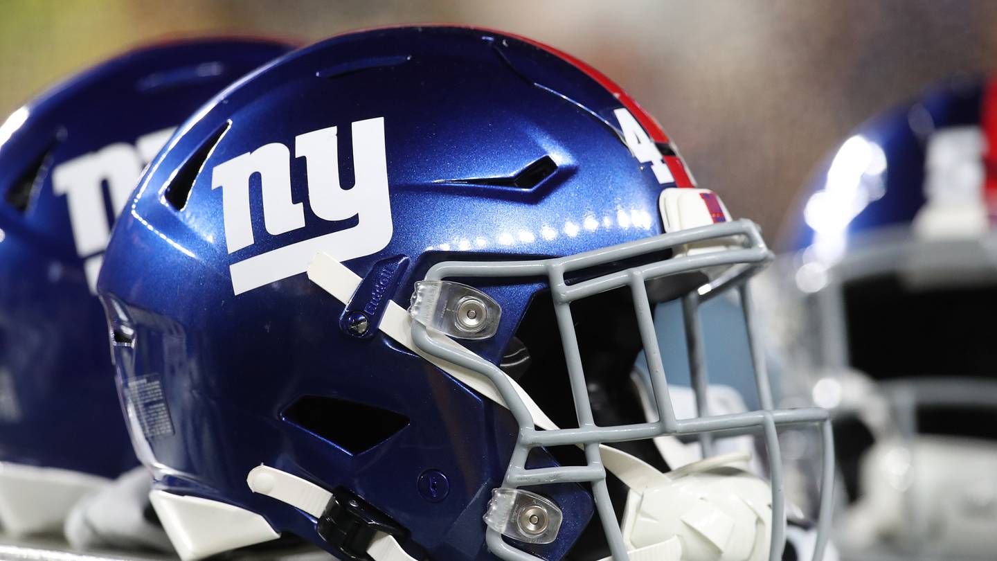 Fred Hoaglin, Coach of Giants' Super Bowl-Winning "Suburbanites" O-Line, Dies at 82