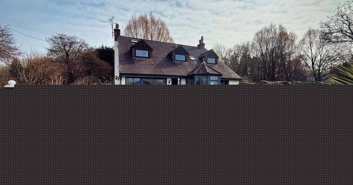 Axminster property sells for nearly £250k at auction