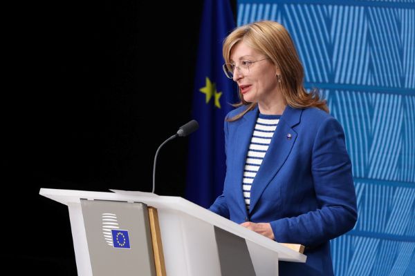 Commission presents new research, technology strategy