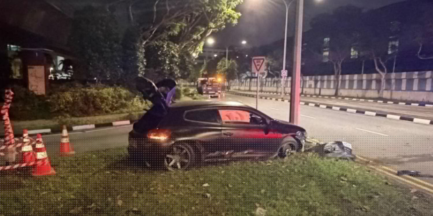 4 arrested after man threatens victim with parang along Canberra Street & abducts him over car rental dispute