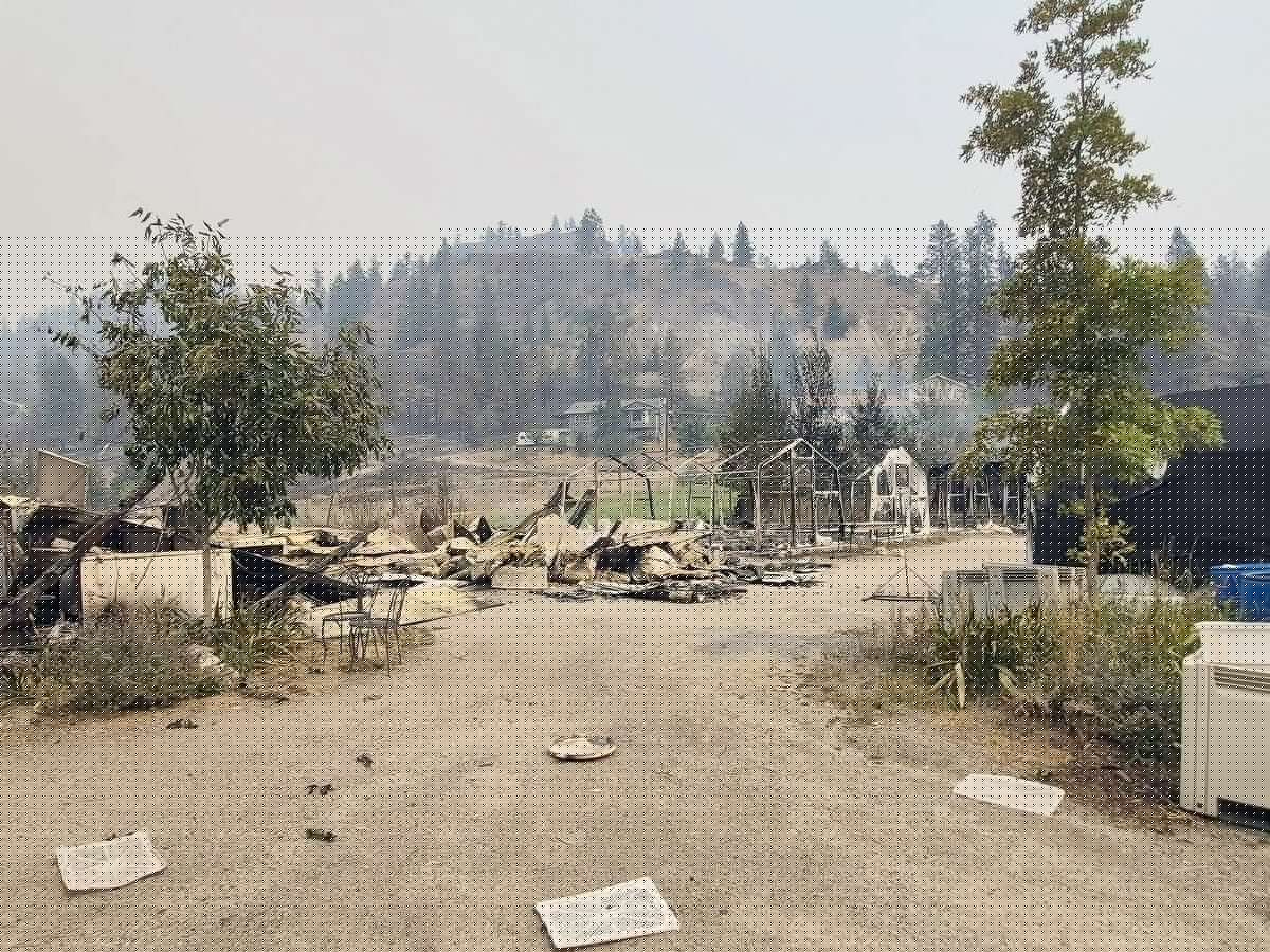 Evacuees consider uncertain future after harrowing escapes from B.C. wildfire