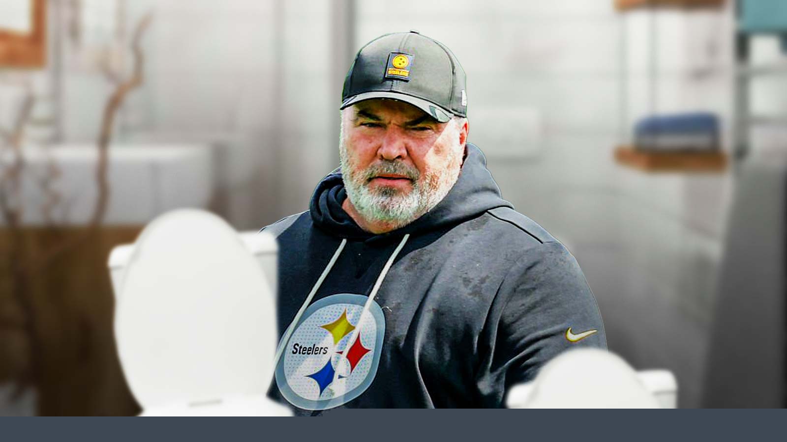 Mike McCarthy ‘not s***ting around’ with epic training camp bathroom setup