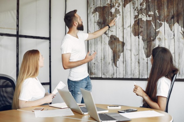 Growing Across Borders: Why Multi-Market Businesses Need a Specialist Digital Marketing Agency