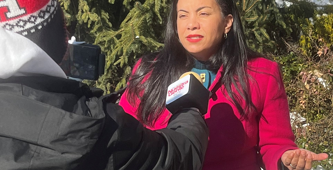 Mejia Braves the Cold on the First Day of Early Voting