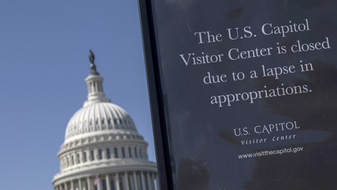Government shutdown enters 3rd day amid Senate stalemate and more top headlines