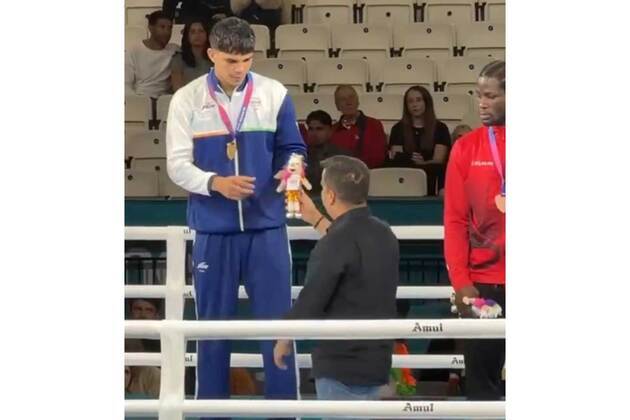 Gujarat: Deputy Chief Minister Harsh Sanghavi presents medals to Indian boxing champions