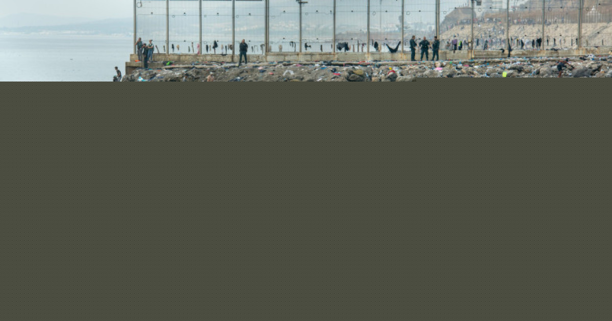 Marocul somează din nou Spania să-i repatrieze „cât mai repede posibil” minorii migranţi care au intrat în Ceuta