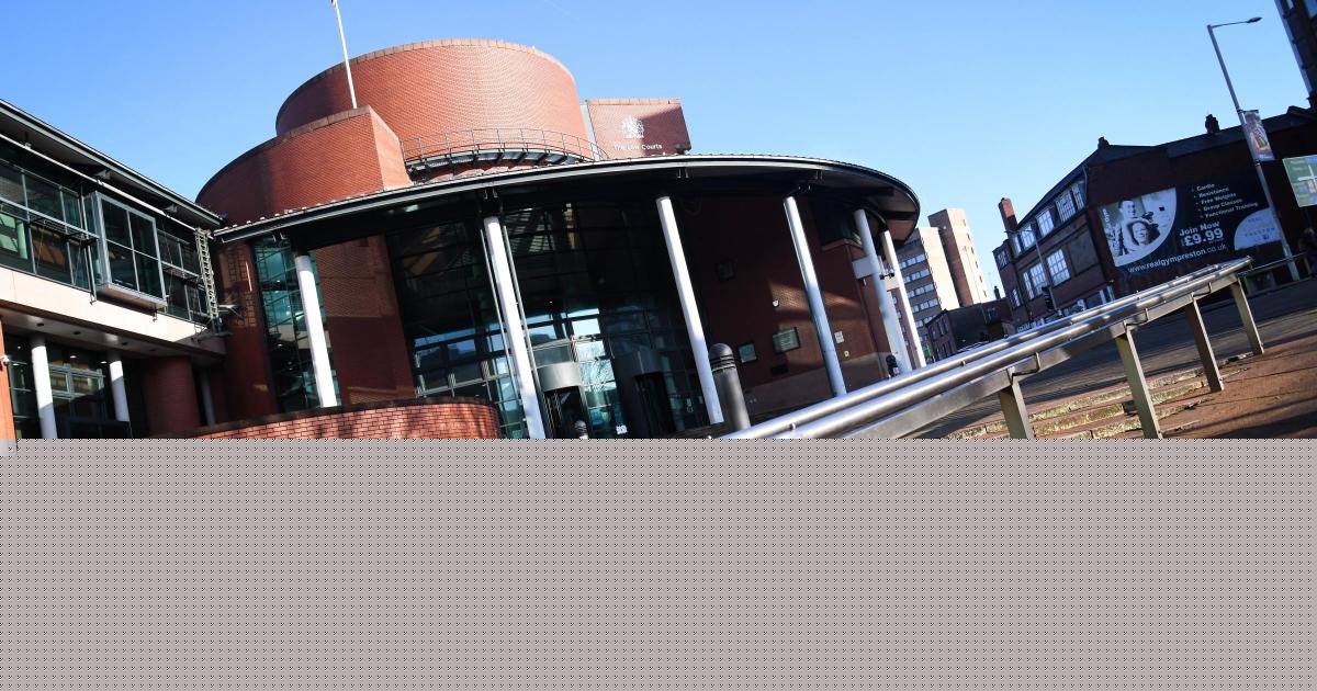 Blackburn man made 140 calls and threatened pregnant partner