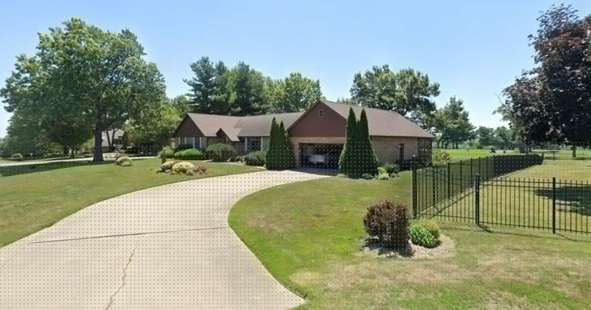 Sale closed in Sterling: $400,000 for a single-family home