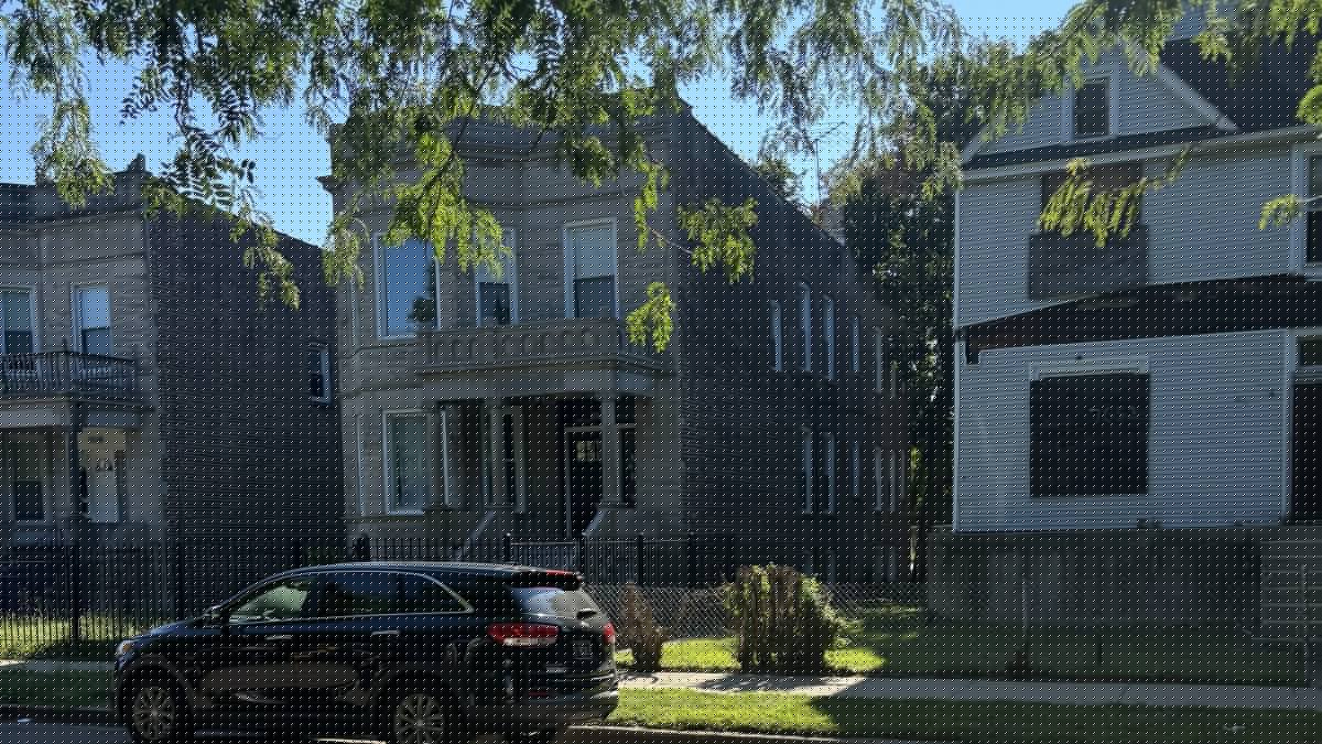 South suburban basketball coach and former Simeon star fatally shot in Chicago home