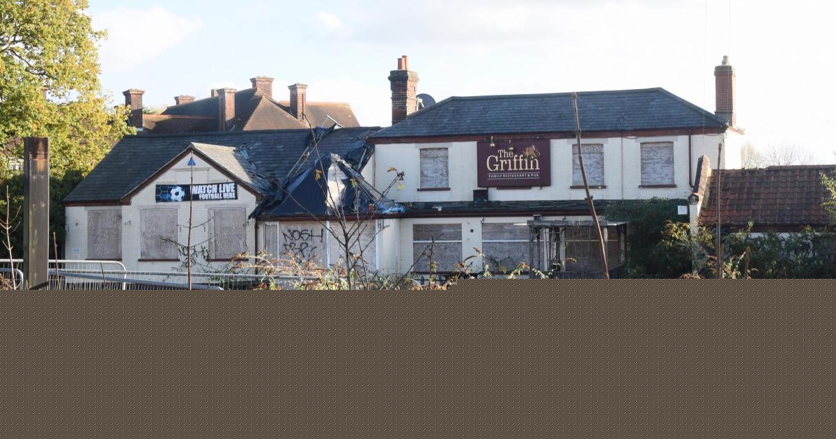Work begins to build new homes at fire-ravaged site