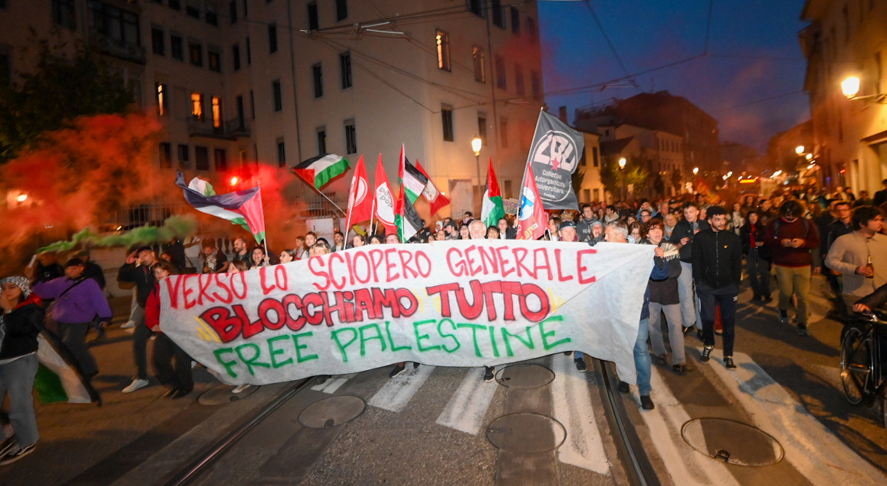 Proteste dei Pro-Pal a Nordest: fogli di via e denunce per 18 persone a Padova, Ponte della Libertà oggi a rischio stop. Udine contesta Italia-Israele
