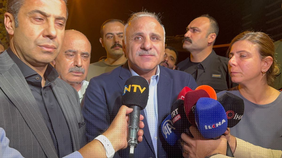Diyarbakır'daki plazada yangın: 5 kişi etkilendi