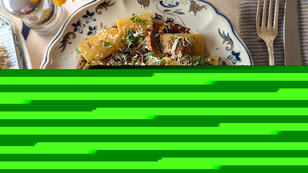 Pasta with chanterelles & miso