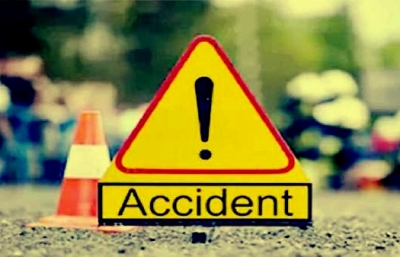 Four dead, three injured after car plunges into ditch in north Bengal