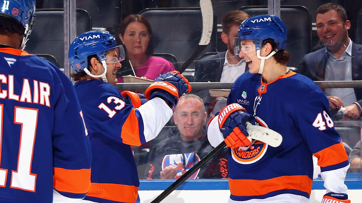 NY Islanders earn third straight win behind Matthew Schaefer's first multi-point game