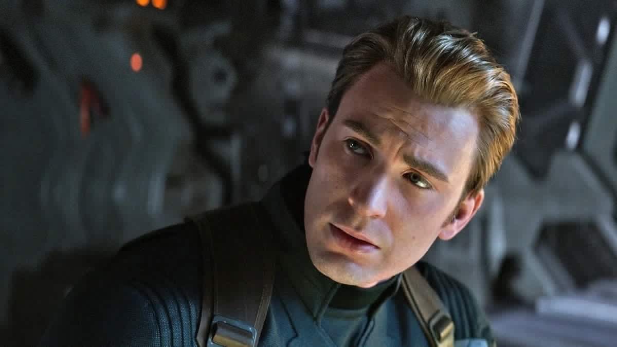 "Vingadores: Doutor Destino" será "brutal" para Steve Rogers, diz Chris Evans, enquanto fãs temem pelo destino de seu filho