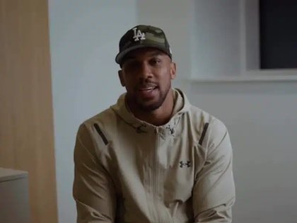 VIDEO: ‘It’s Really Tough’ – Anthony Joshua Fights Back Tears, Opens Up On Accident That Killed Two Friends In Nigeria