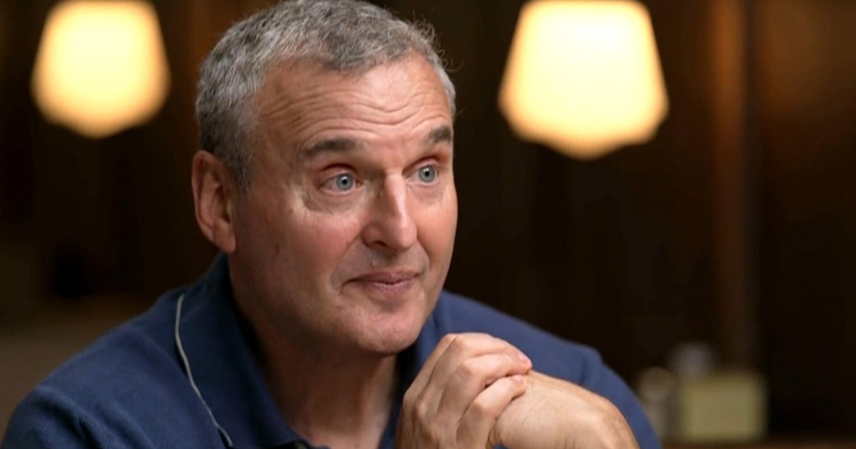 Phil Rosenthal dishes out nostalgia at "Max and Helen's"