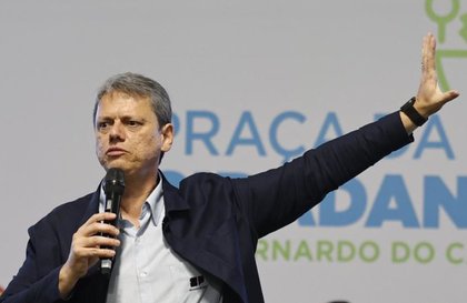 Centrão se divide, vira página sobre Tarcísio e testa candidatura alternativa na direita