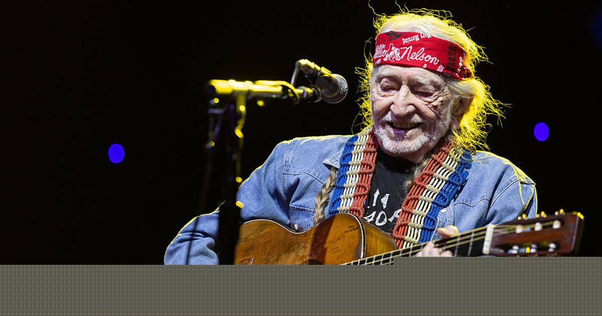 Willie Nelson slams ‘water thieving’ data centers in Texas