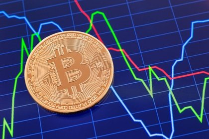 Gold Hits New Highs, While Bitcoin, Ethereum, Dogecoin Move Sideways After Fed Keeps Rates Steady: Analyst Sees BTC's Move To $95,000 If This Happens