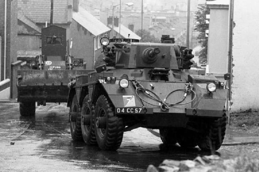 ΣΑΝ ΣΗΜΕΡΑ – 31 Ιουλίου 1972: Eπιχείρηση “Motorman”, τα βρετανικά τεθωρακισμένα διαλύουν το “Ελεύθερο κράτος του Derry”