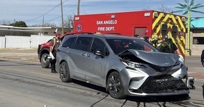 WATCH: 4 Vehicle Crash on North Chadbourne Sends 1 to Hospital