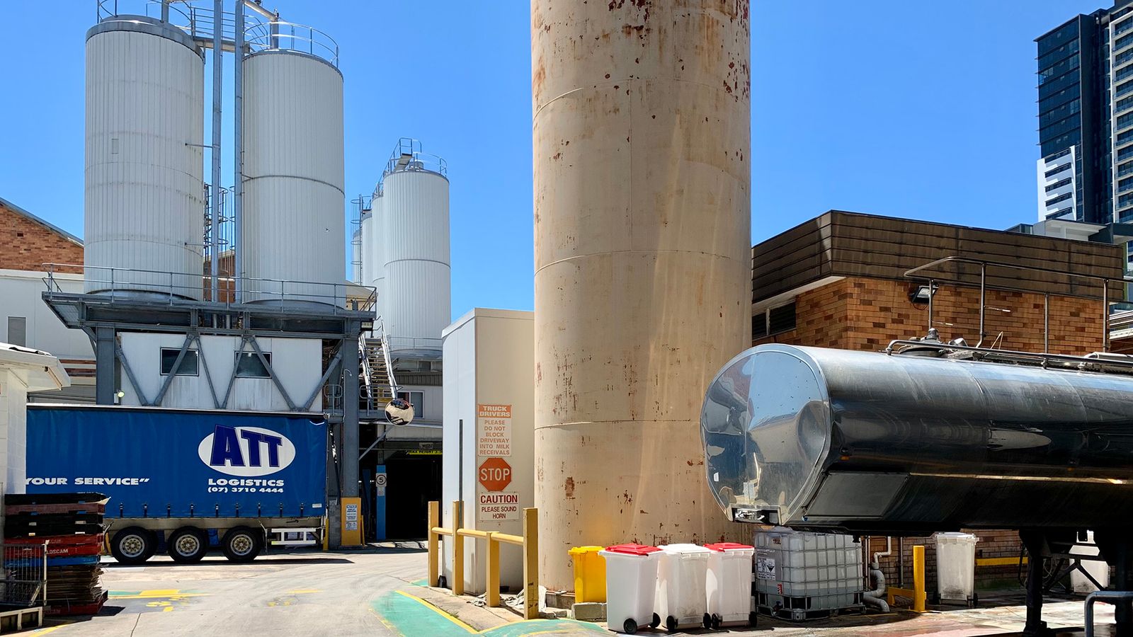 Australia: Lactalis to shut Brisbane milk plant, axing more than 200 jobs