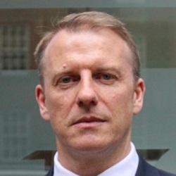 Jail for “intimidating” litigant in person who abused family judge