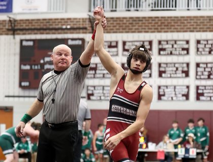 Gettysburg, Wilson advance into District 3 Class 3A team wrestling final