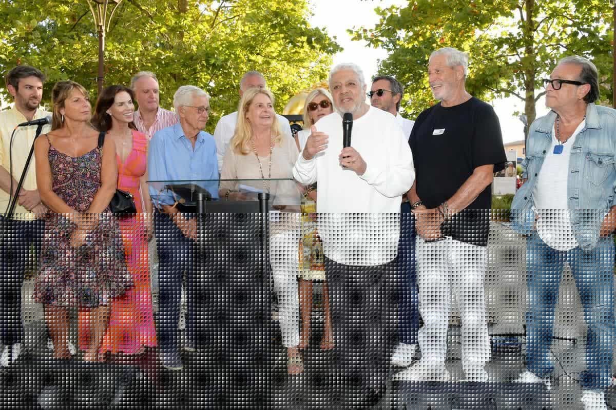 Enrico Macias, Félix Gray, Bernard d’Ormale... Saint-Tropez inaugure une rétrospective en hommage à Brigitte Bardot