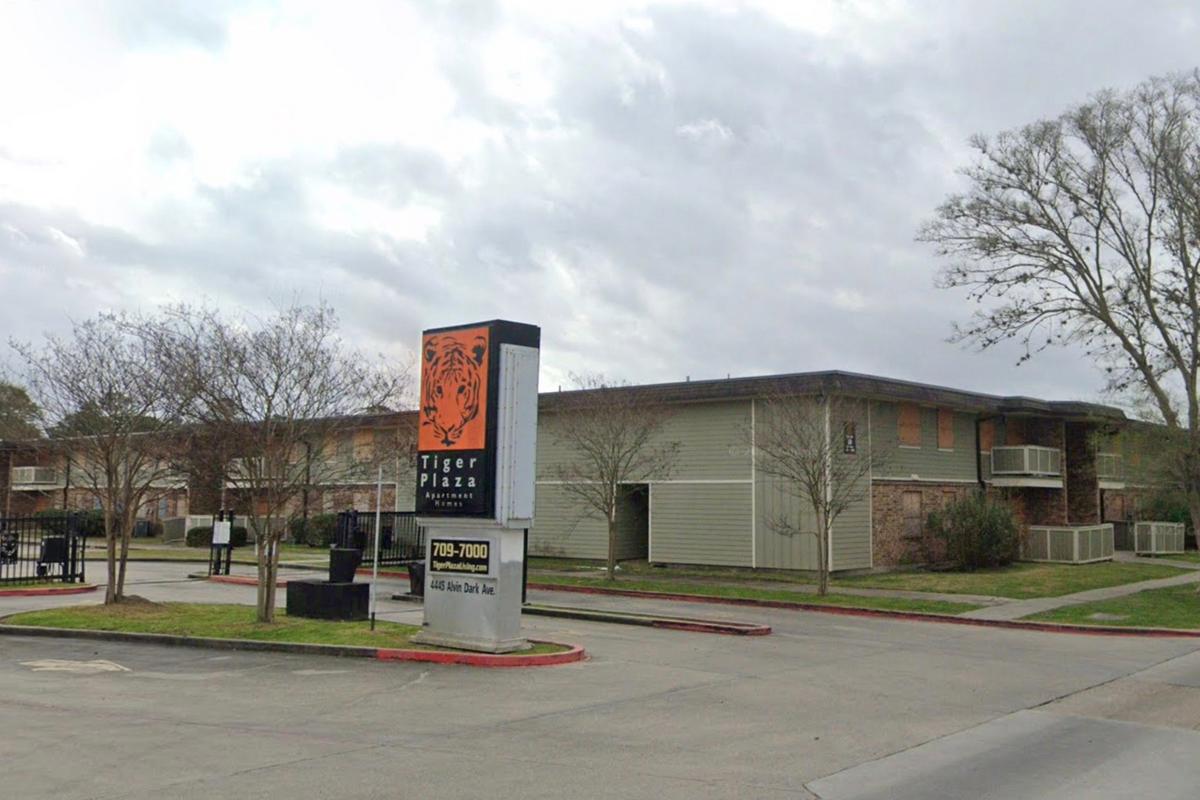 Man Suffers Brain Bleed After Assault at Louisiana Apartment
