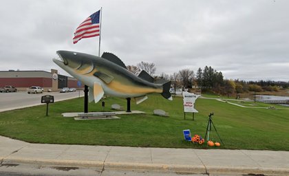 Is Willie The Walleye Really One Of America’s Ugliest Statues?