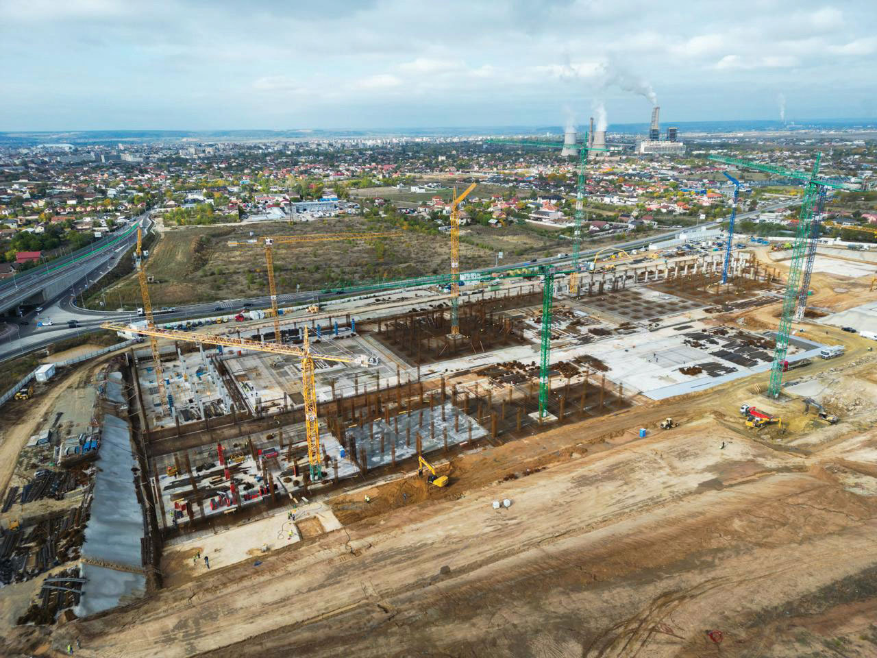 Ce se întâmplă cu cele trei mari spitale regionale? Gata pe hârtie în 2028, dar numai la unul a început efectiv construcţia