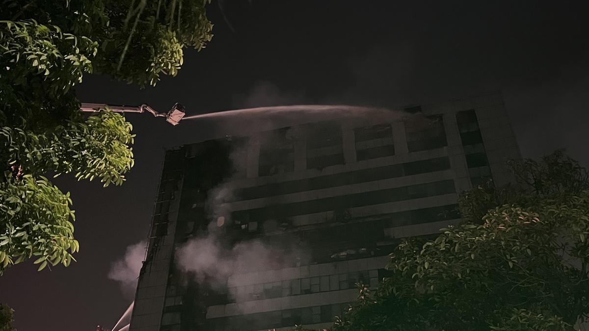 Kebakaran Gedung Bapenda DKI Hanguskan 6 Lantai