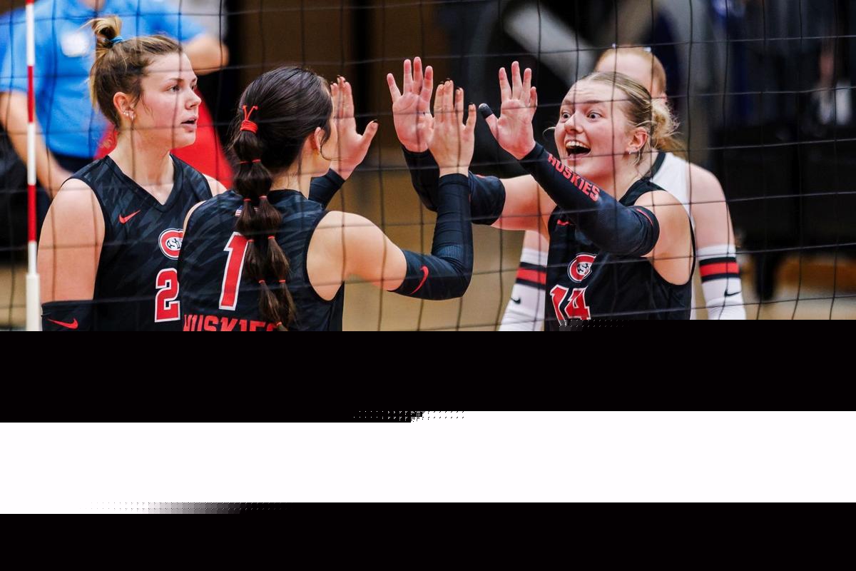 St. Cloud State Volleyball Picked Third In NSIC Preseason Poll