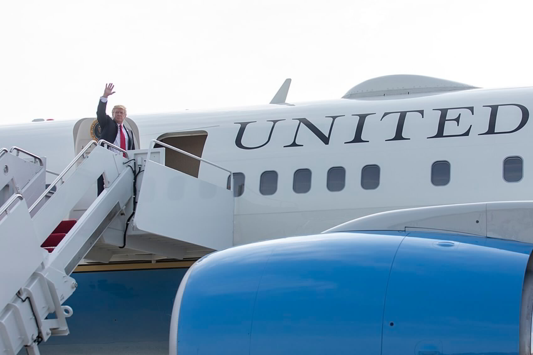 Trump cambió de avión en Turquía: así ocultaron su rastro ante una amenaza iraní