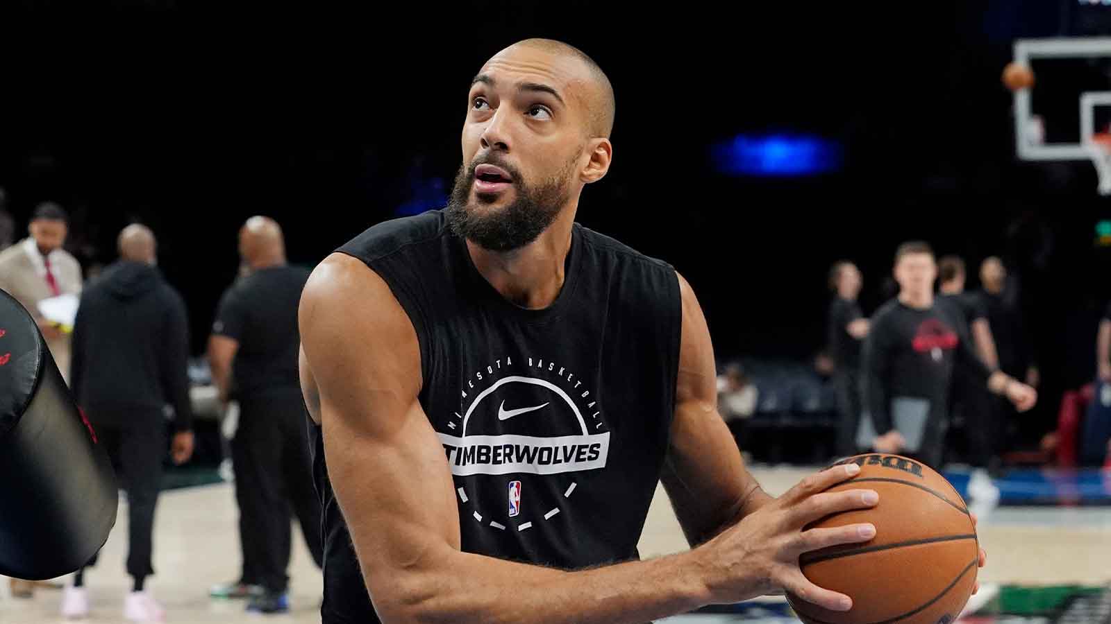 Timberwolves’ Rudy Gobert shares incredible Paris photo with teammates