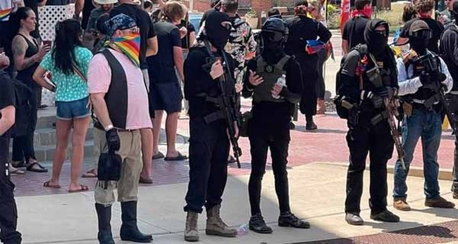 Congresswoman's Rose-Tinted Portland Pic Desperately Tries to Gloss Over the City's War-Zone Chaos