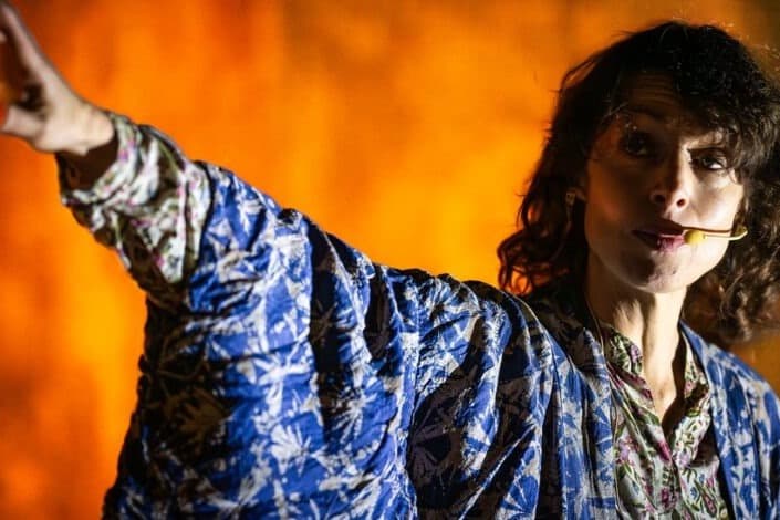 ‘Only woman electrician in UK film' lifts lids on 90s Hollywood at Capstone Theatre