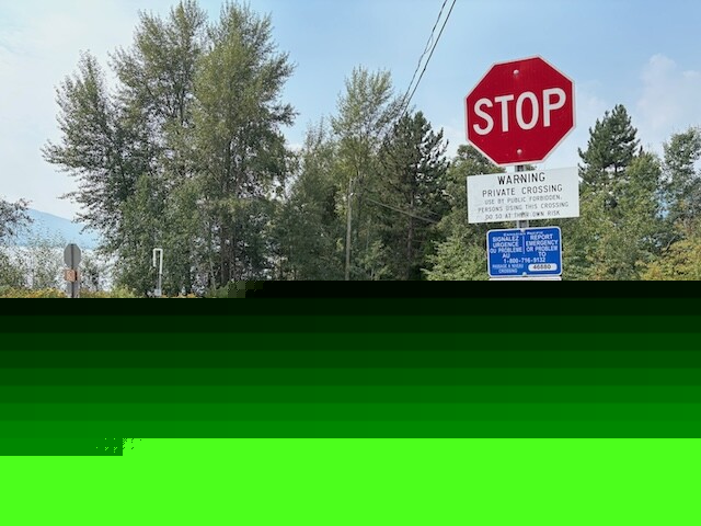 City to make 'lemonade' out of construction delays on pedestrian railway crossing near Foreshore Trail (Salmon Arm)