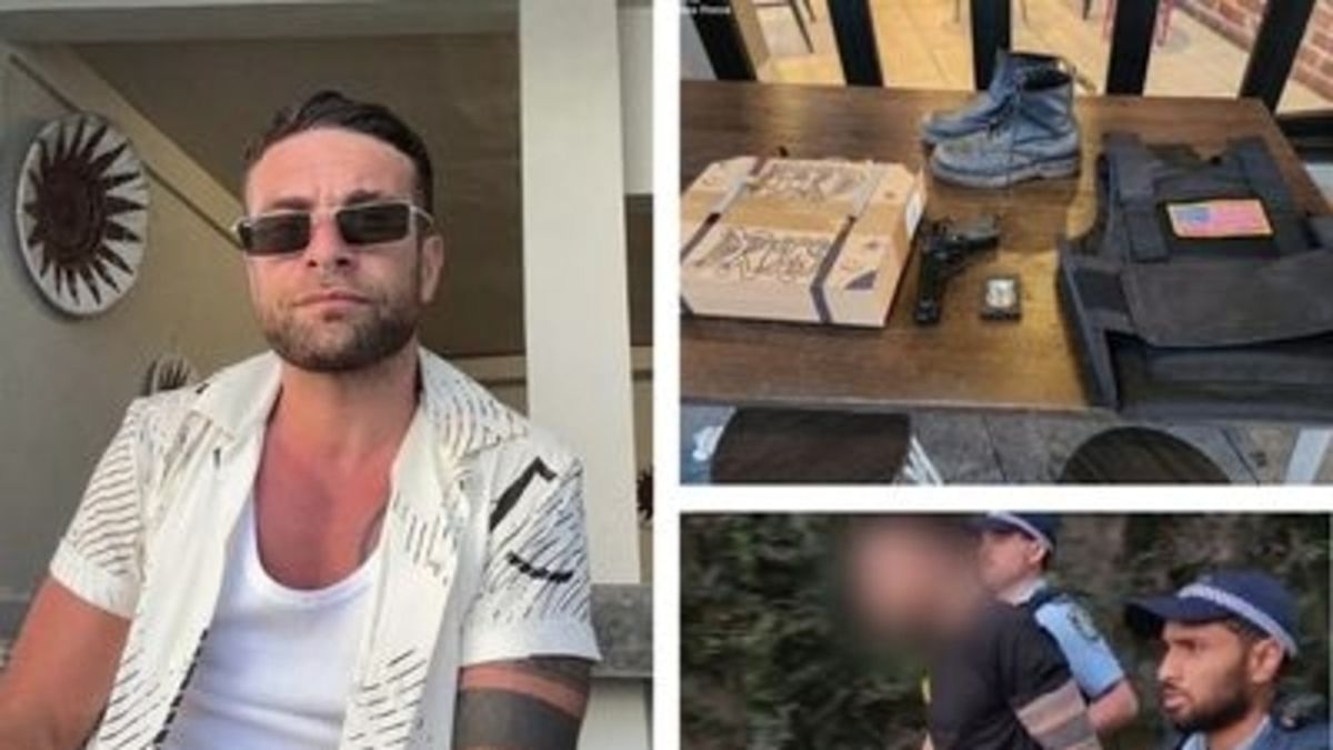 Police swarm major Sydney precinct